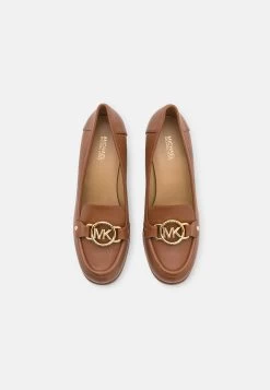 MICHAEL Michael Kors Rory Heeled Loafer - Klassieke Pumps - Luggage -Chique Schoenen Winkel 1516730c5b5f4c0abefbb4e92818594b