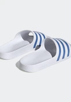 ADIDAS PERFORMANCE Aqua Adilette - Badslippers - Cloud White Blue Fusion Met Cloud White -Chique Schoenen Winkel 19d62006cfe24304a09db3f4a9aa2e6f