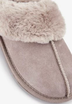 Next Pantoffels - Beige -Chique Schoenen Winkel 3e5712a16e414c7dafff0a0c266e2049