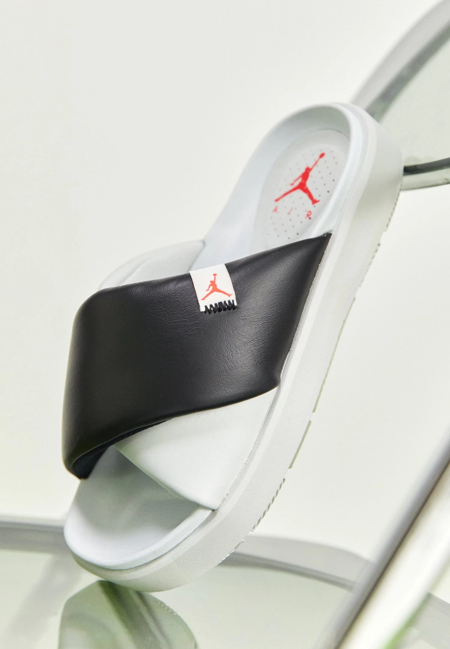 Jordan Sophia Slide - Muiltjes - Off White/Infrared/Black 2 Jordan Sophia Slide - Muiltjes - Off White/Infrared/Black - Afbeelding 2