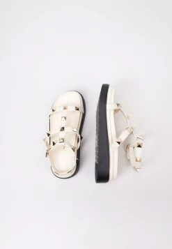 Aria - Sleehakken - Beige -Chique Schoenen Winkel 56f2b426c0804405bee8ad883dd71df5