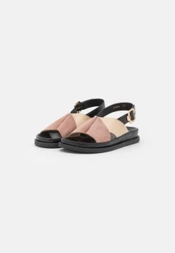 Copenhagen Shoes Stronger - Sandalen - Black 8 Copenhagen Shoes Stronger - Sandalen - Black -Chique Schoenen Winkel 5d2df770ab904b85903ddb9b554eaf0f
