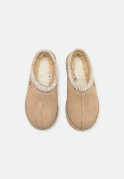 Ugg Tasman - Pantoffels - Mustard Seed/White -Chique Schoenen Winkel 5eba1d2c9f0b44e399bdf3fcb32f97dd