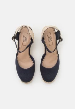 Marks & Spencer Plateaupumps - Navy 11 Marks & Spencer Plateaupumps - Navy -Chique Schoenen Winkel 6098b4c16fb64c388bd2290c8c3fc775
