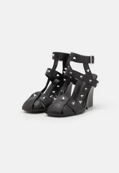 KOI FOOTWEAR Chaos Blades Strappy Heels - Sleehakken - Black 8 KOI FOOTWEAR Chaos Blades Strappy Heels - Sleehakken - Black -Chique Schoenen Winkel 6c10766663b1462d88cd8d518e72adcf