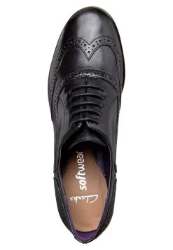 Nieuwkomers -Chique Schoenen Winkel 82f90edd9d994bb3bd09ac7a0aaa1301