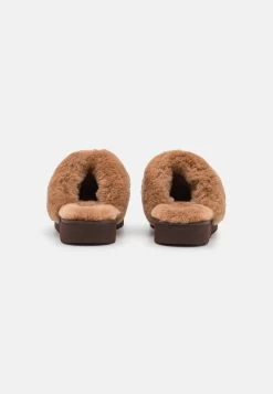 Ugg Cozy - Pantoffels - Burnt Cedar 9 Ugg Cozy - Pantoffels - Burnt Cedar -Chique Schoenen Winkel 84db4151c585423e95a01b1d800d6c8c