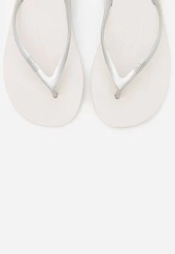 Fitflop Iqushion Ergonomic- Teenslippers - Silver -Chique Schoenen Winkel 8578d0db60c24f7d9f056e8e081e4d31