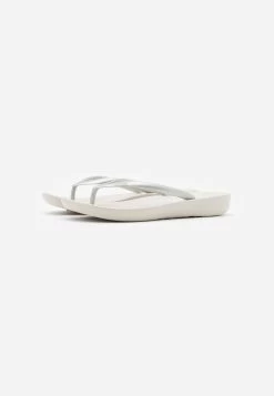 Fitflop Iqushion Ergonomic- Teenslippers - Silver -Chique Schoenen Winkel a3661bef3a03408f9e8d7567675b8c2c