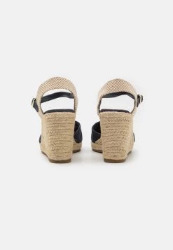 Marks & Spencer Plateaupumps - Navy 9 Marks & Spencer Plateaupumps - Navy -Chique Schoenen Winkel ab832fa5302b451781027e95f1ae06e1