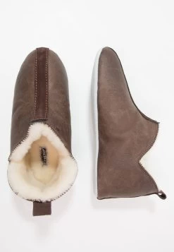 Shepherd Lina - Pantoffels - Oiled Antique 9 Shepherd Lina - Pantoffels - Oiled Antique -Chique Schoenen Winkel abfc4f2adb704484aec27ac623a36736