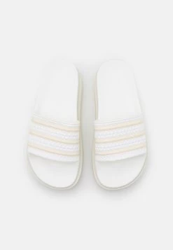 Adidas Originals Adilette Bonega - Muiltjes - Footwear White/Offwhite 11 Adidas Originals Adilette Bonega - Muiltjes - Footwear White/Offwhite -Chique Schoenen Winkel b7bb7e64b9774b8ba4ed1db7d38f5cb1