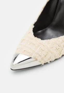 IRO Dahlia- Klassieke Pumps - Beige 13 IRO Dahlia- Klassieke Pumps - Beige -Chique Schoenen Winkel bebe99784ac6495395e5f7436121f10b