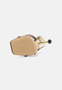 MICHAEL Michael Kors Imani Strappy- Sandalen - Chocolate 12 MICHAEL Michael Kors Imani Strappy- Sandalen - Chocolate -Chique Schoenen Winkel cb6ae536f97d43368ebd1ef1119488e3