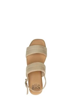 Sandalen Met Sleehak - Beige 9 Sandalen Met Sleehak - Beige -Chique Schoenen Winkel f8e1b7cf306b4d48bdd3ab05e20c66ae