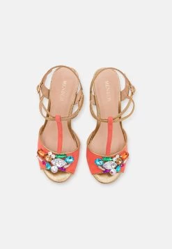 Menbur Sandalen Met Hoge Hak - Peach -Chique Schoenen Winkel f901babbf2b64731ae3781d63782f08f